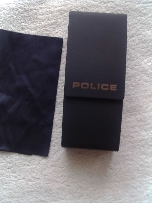 Police etui do okularów