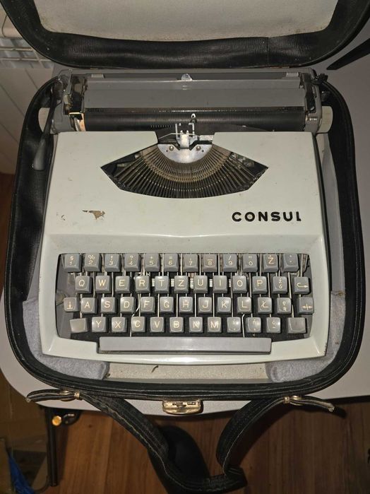 aszyna do pisania consul 231.2 - retro vintage z walizką,