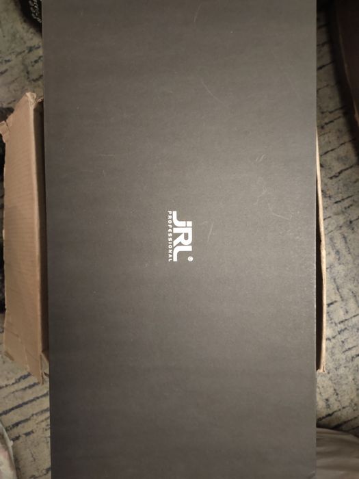 Продається набір: фен, тример,машинка для стрижки, шейвер, чемодан JRL