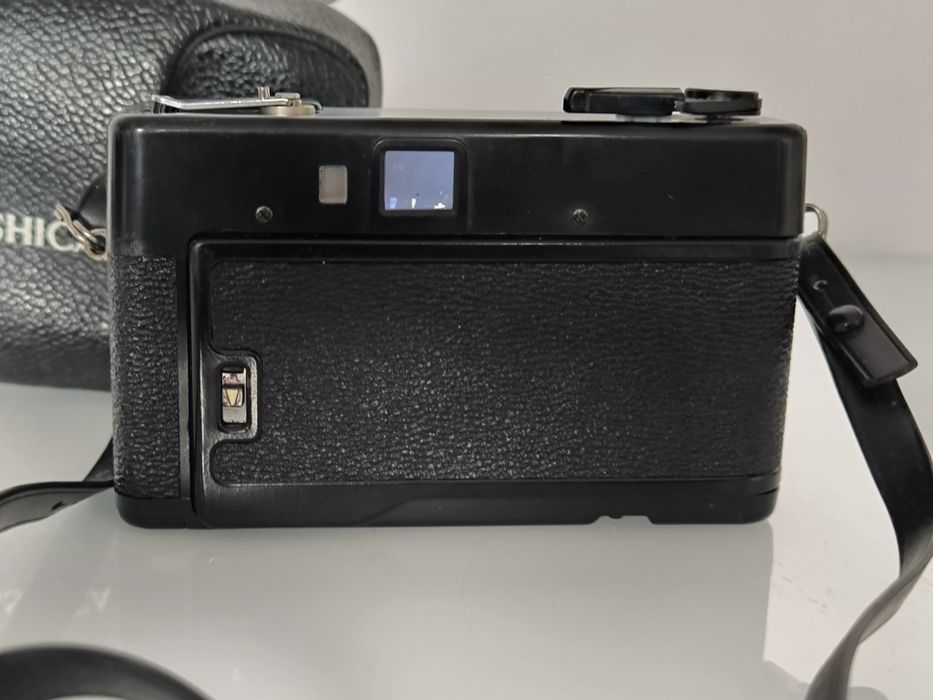 Aparat analogowy Yashica MF-2