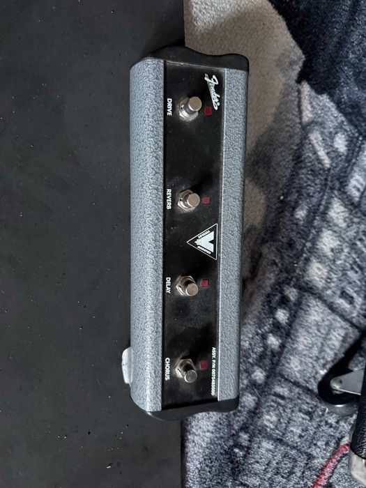 Fender Band-Master Vintage Modified - head + footswich 40w