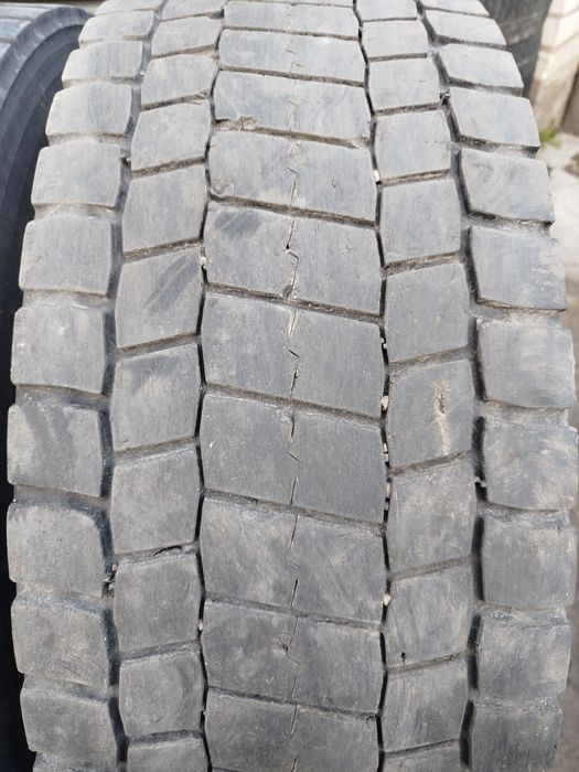 Шини BRIDGESTONE 315/70 R22.5