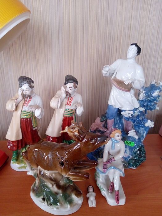 Статуэтки фарфоровые под реставрацию