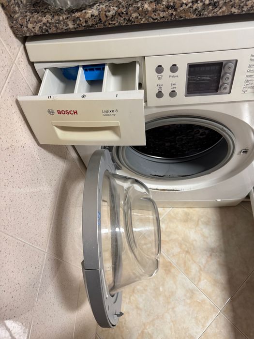 Máquina de lavar a LOIÇA e máquina de lavar a ROUPA