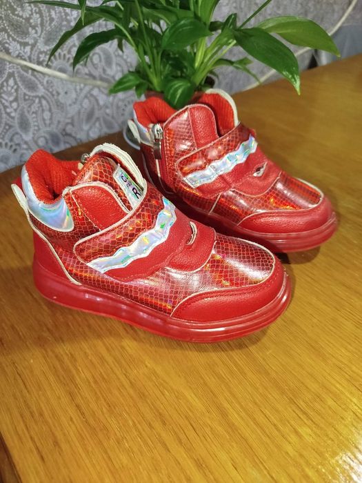 Демісезонні черевички для дівчинки