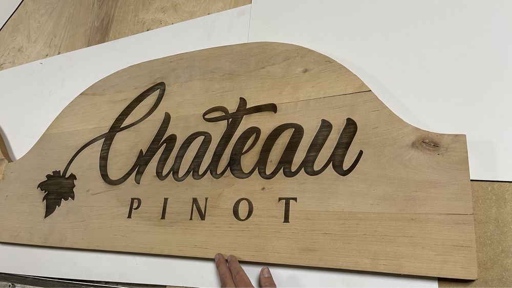 Лазерная резка и гравировка оргстекла, фанеры, пластика и тд. Вывески