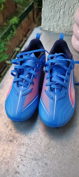 Młodzieżowe buty piłkarskie ULTRA 6 PLAY FG/AG