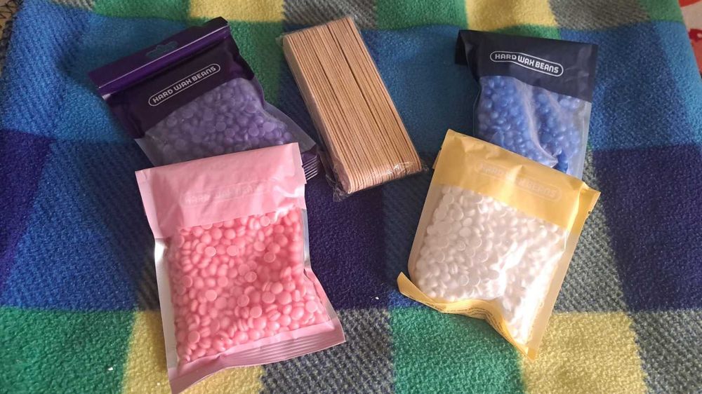 Zestaw uzupełniający do depilacji: 4x Wosk twardy Hard Wax Beans + Szpatułki