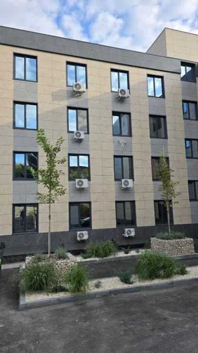 Оренда 2к приміщення  з ремонтом р-н лікарні Мечникова