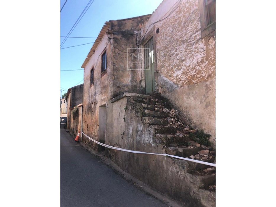 Moradia Devoluta T4 Venda em Vila Nova de Monsarros,Anadia