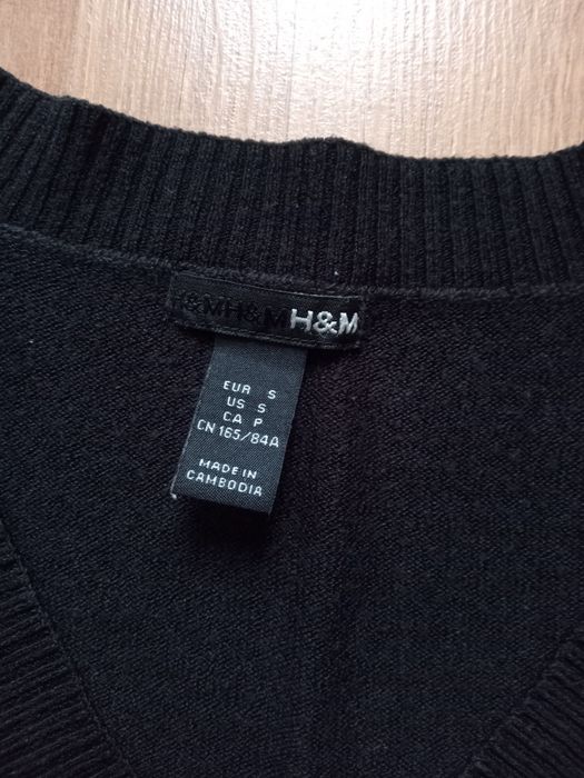 Czarny sweter H &M