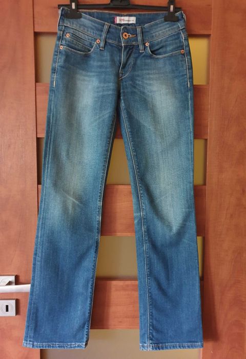 Spodnie Levis 570 Straight Fit W27 L32