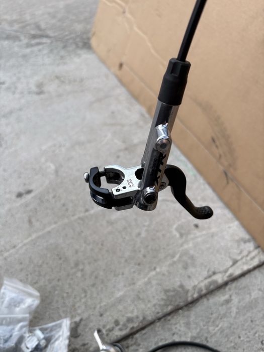 Komplet Hamulce Shimano XTR M985 przód tył po serwisie 3 pary klocków