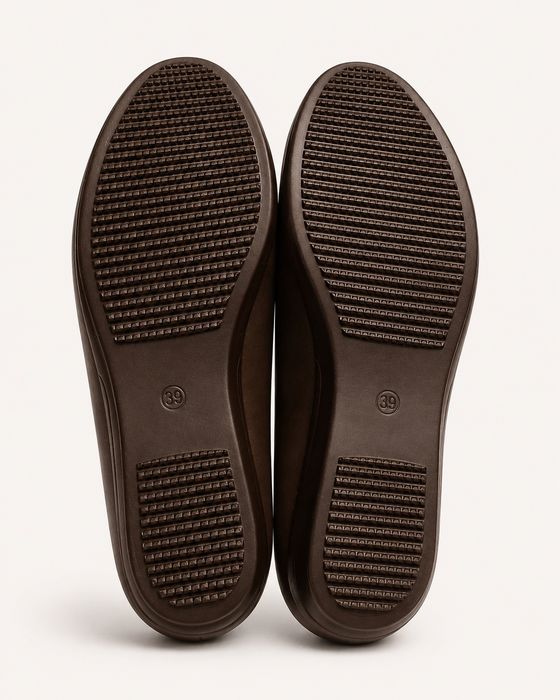 Buty na niskim obcasie mokasyny