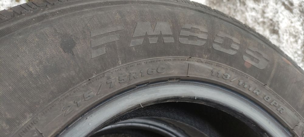 Opony zimowe z 2022r 215/75/16c Firemax 1PN