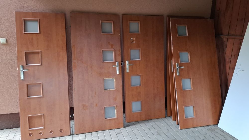 Drzwi wewnętrzne używane