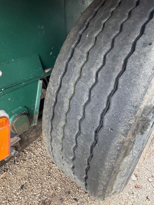 Semi reboque basculante frehauf ( benalu ) granuleira