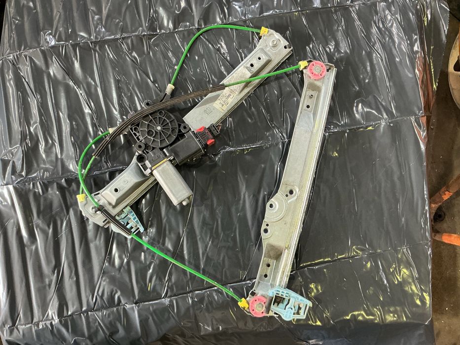 Elevador Porta esquerda Opel corsa D ano 2008 3 Portas