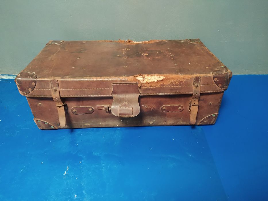 Mala de viagem de couro vintage. Inicio sec XX. Dim 93/48/30.