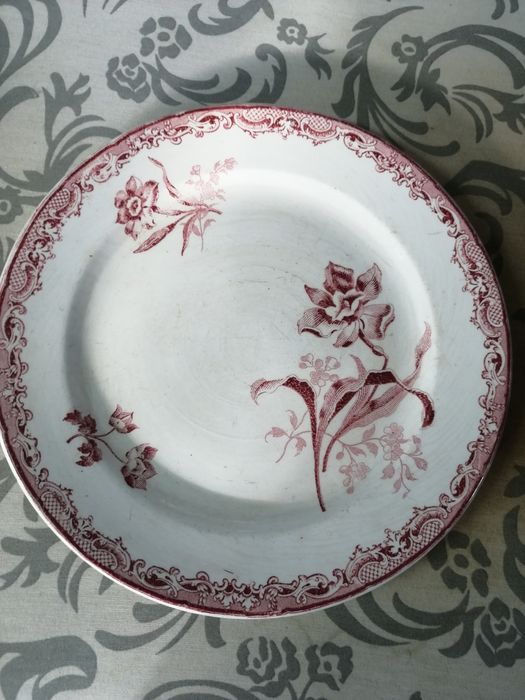 Fontage Sarreguemines Plate