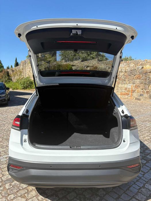 Volkswagen Taigo 1.0 TSI 110 LIFE - 2023 - 45000 kms - gasolina - branco - estado impecável