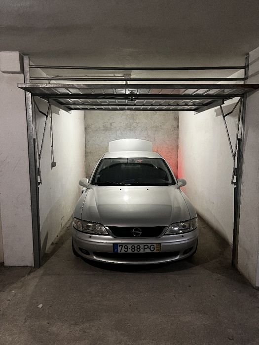Opel Vectra 1.6 100cv