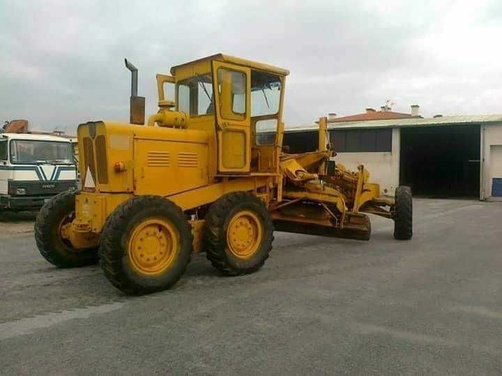 Moto Niveladora em   exelente estado de consevaçao