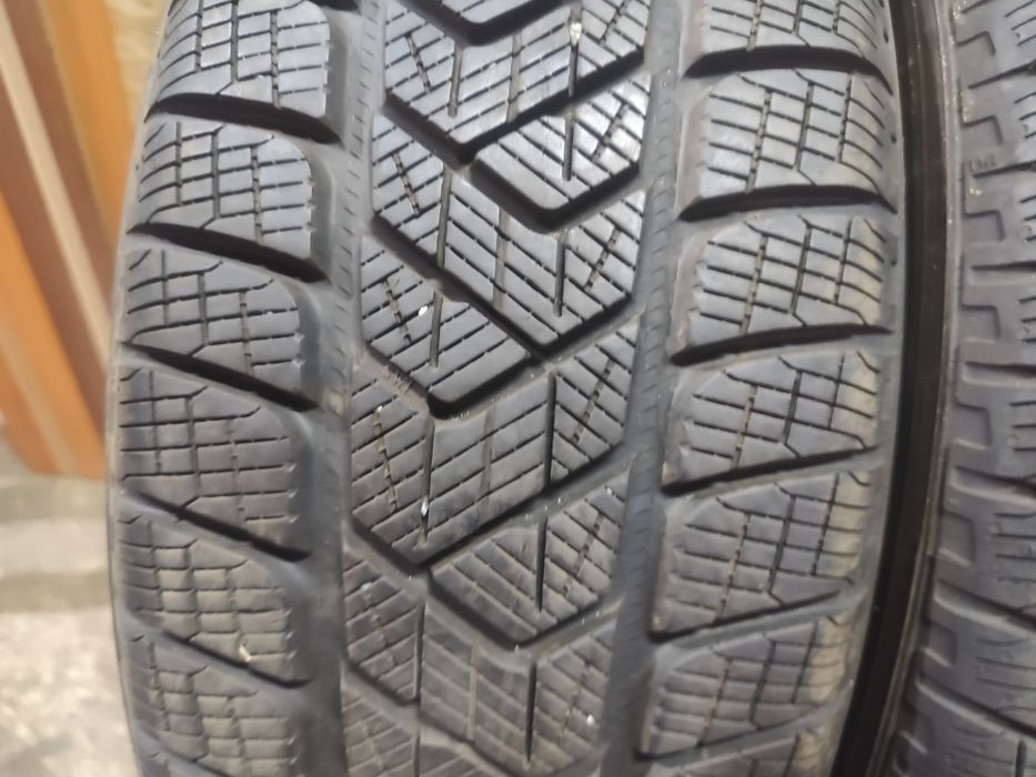 Шини Резина R17 (215/65/17) Pirelli, Всесизоні