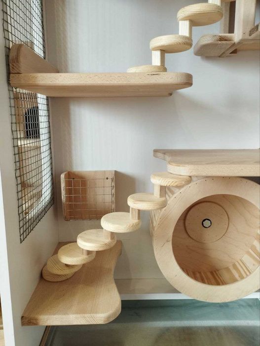 Бігове колесо, будиночок, каруселі, сходи для шиншил та білок