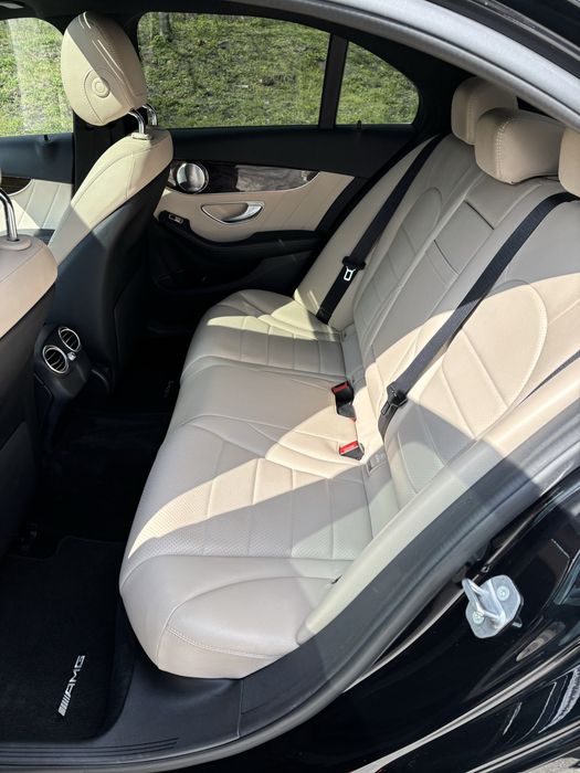 Mercedes-Benz C-Class 2018 VIN 55SWF8DB2KU287542 фото оголошення 13 з 23