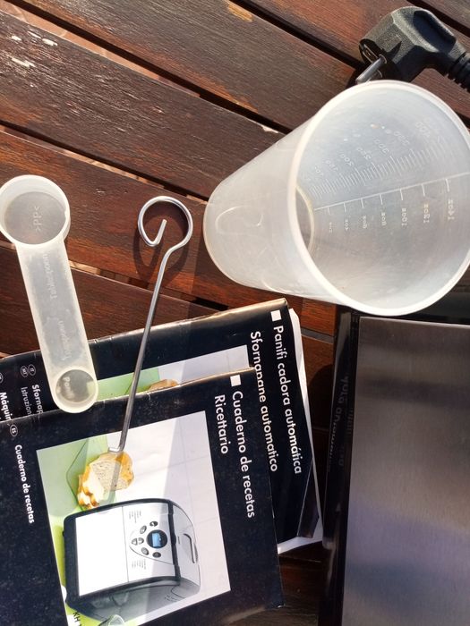 Cuba e pá da Máquina de Pão Silver Crest