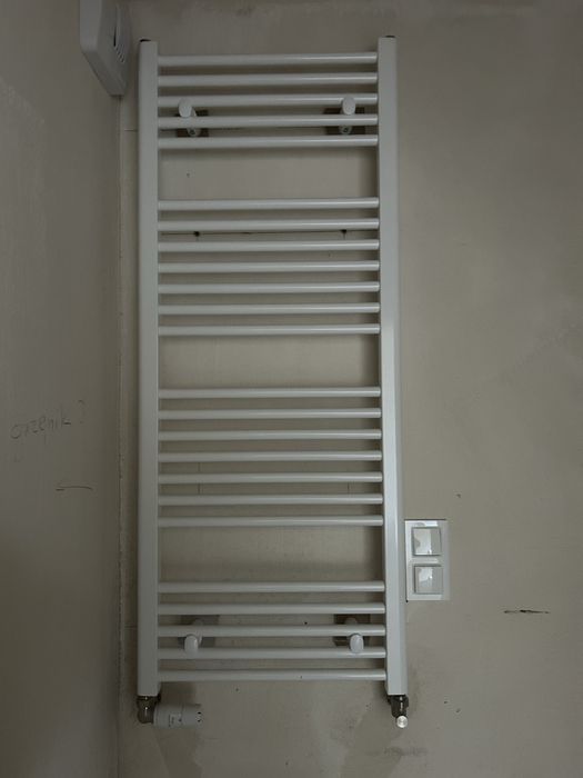 Komplet 4 nowych grzejników