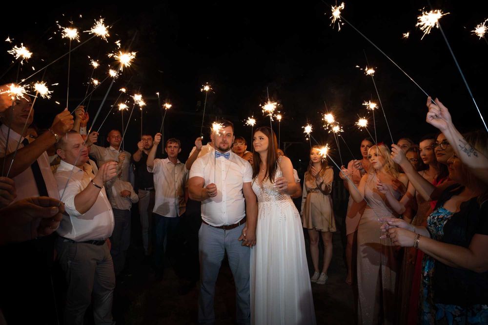 FOTOGRAF reportaż ślubny ślub przyjęcie weselne POZNAŃ chrzest roczek