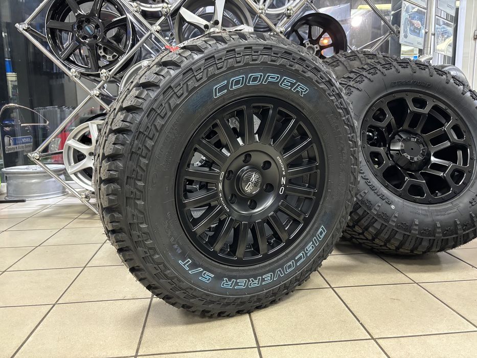 Felgi OZ Rally Raid z oponami Cooper 265/70R17 ST Maxx Hilux Ranger