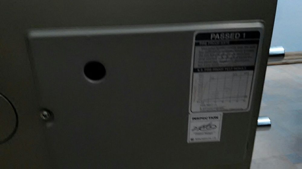 Сейф. Оригинал. Ю. Корея. 2001 год.