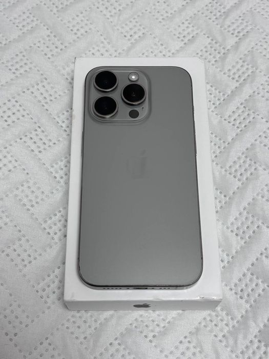 iPhone 15 Pro na 256GB, Natural