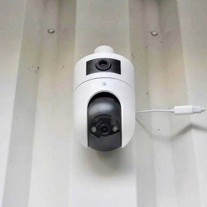 Câmera Wi-Fi 2 lentes - Para parede, teto ou pousar