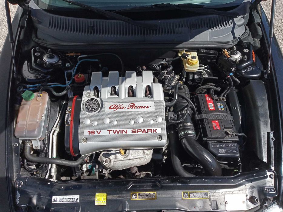 Alfa Romeo 156 1.8 16V Twin Spark Pack Sport 1 | 144 cv | Restauro Alfistas | Histórico Azul SPI e Revisões - 1999