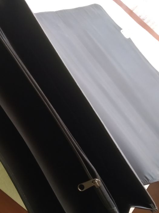 Деловой портфель, сумка для документов А4. НОВАЯ