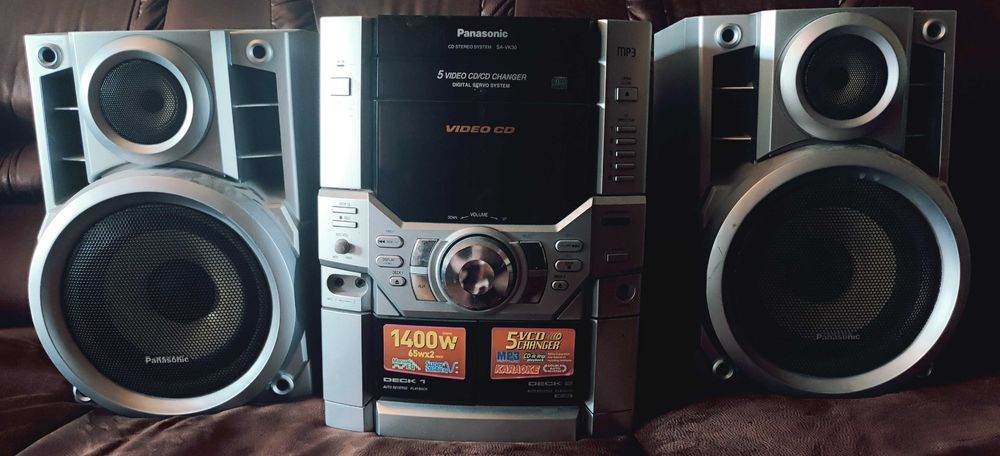 Продаю музичний апарат Panasonic SA-VK30 з 2 колонками SB-VK30