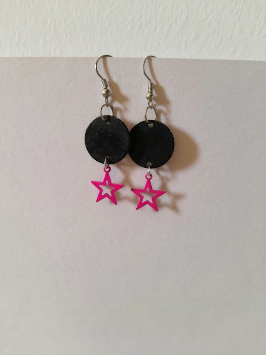 Brincos retro final dos anos 90 início 2000