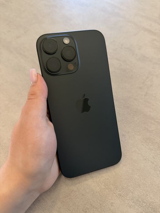 Продам Iphone 16 Pro Max