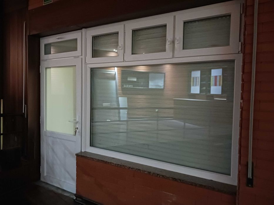 Salão escritório estúdio loja c/Ar Condicionado no centro de Ermesinde