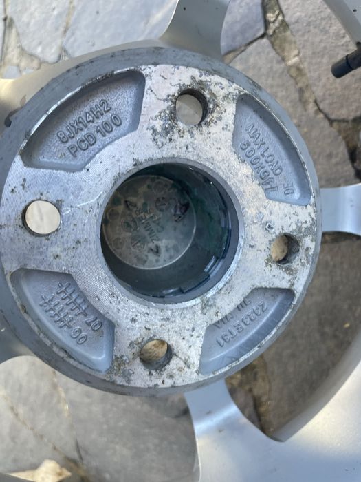 8JX14H2 * PCD 100 на квадрик нова резина з дисками або обмін на 5/112