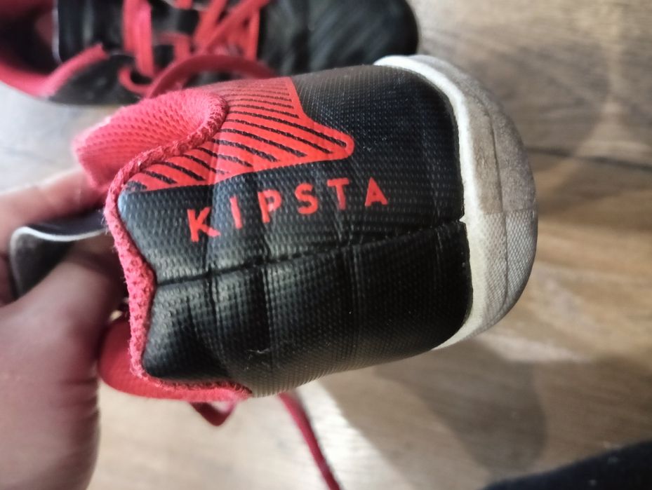 Korki chłopięce kipsta