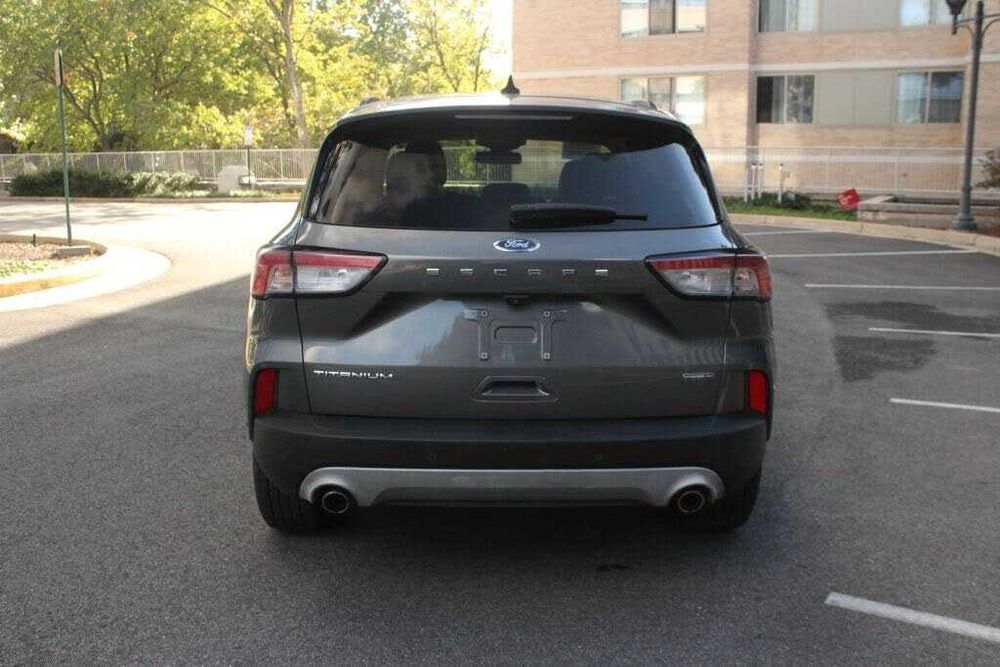Ford Escape Hybrid Titanium 2021рік