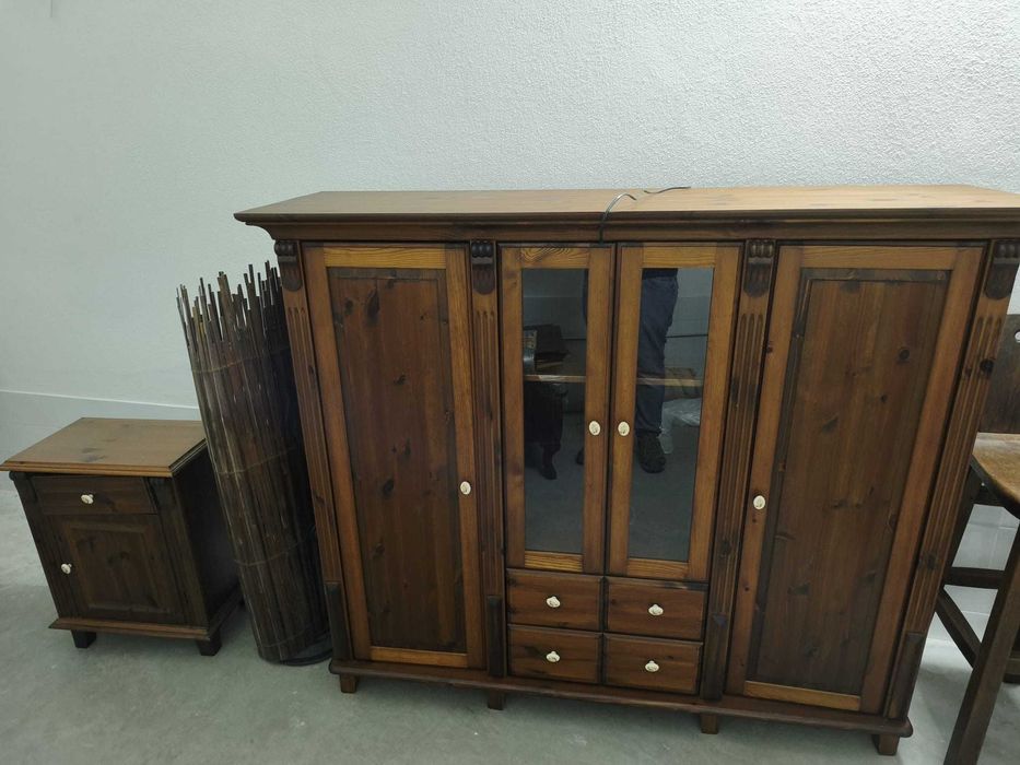 Conjunto 3 moveis e candeeiro