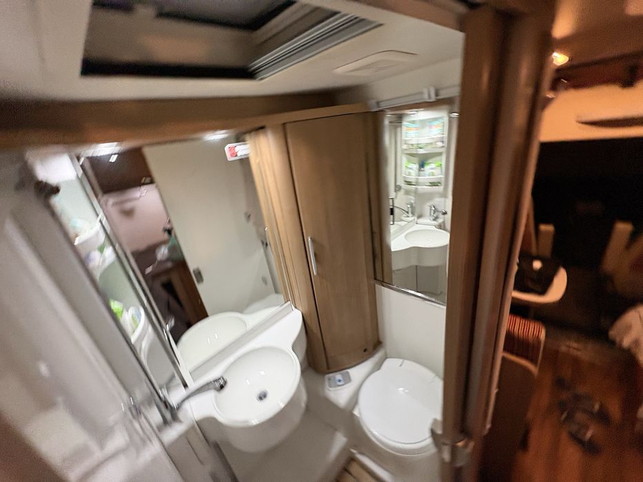 Aluguer Autocaravana Hymer Exsis-i Premium