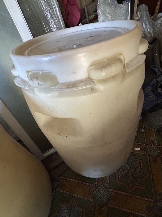 Бочки великі б/у самовивіз