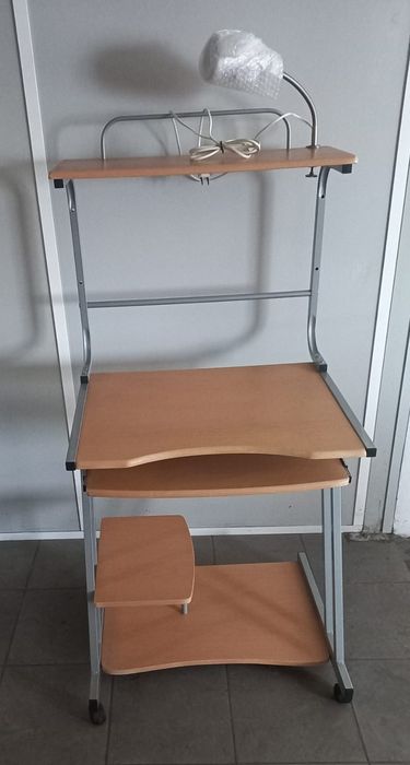 Secretária para computador